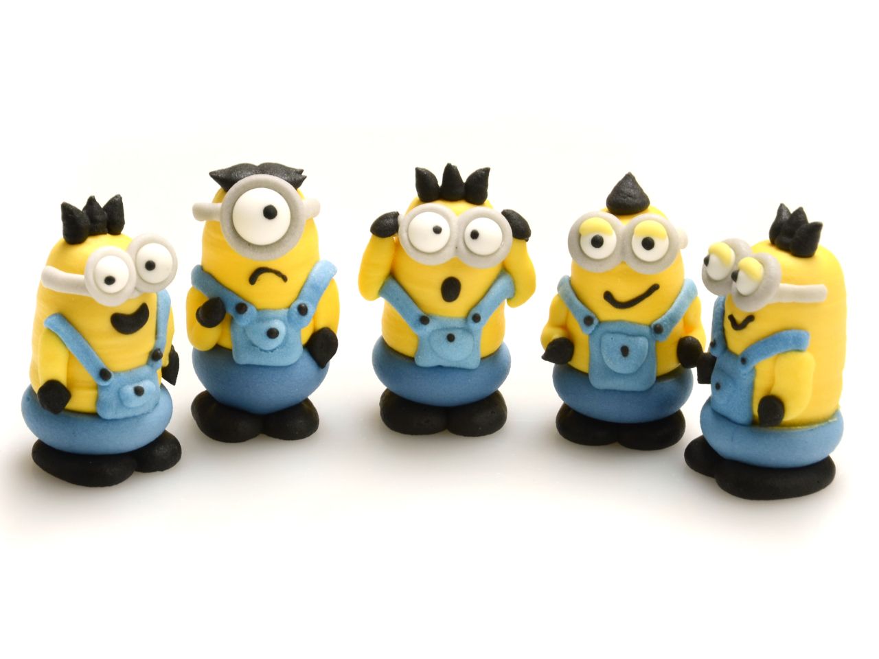 3D-Zuckerfiguren Minions, Gelb & Blau, 5 Stück à 25 x 45 mm