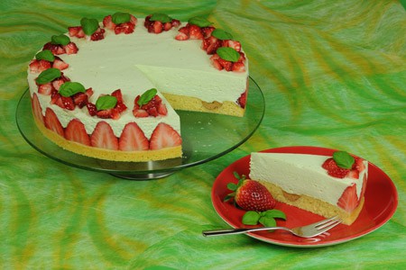 Erdbeer-Basilikum-Torte