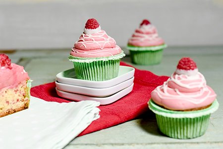 Cupcakes mit Himbeericing