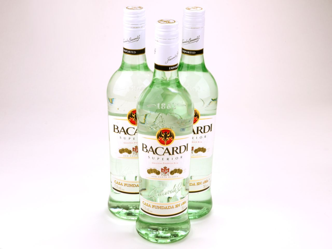 Bacardi: Weißer Rum Carta Blanca, 37,5 % Vol., 50 ml für Pralinenfüllung