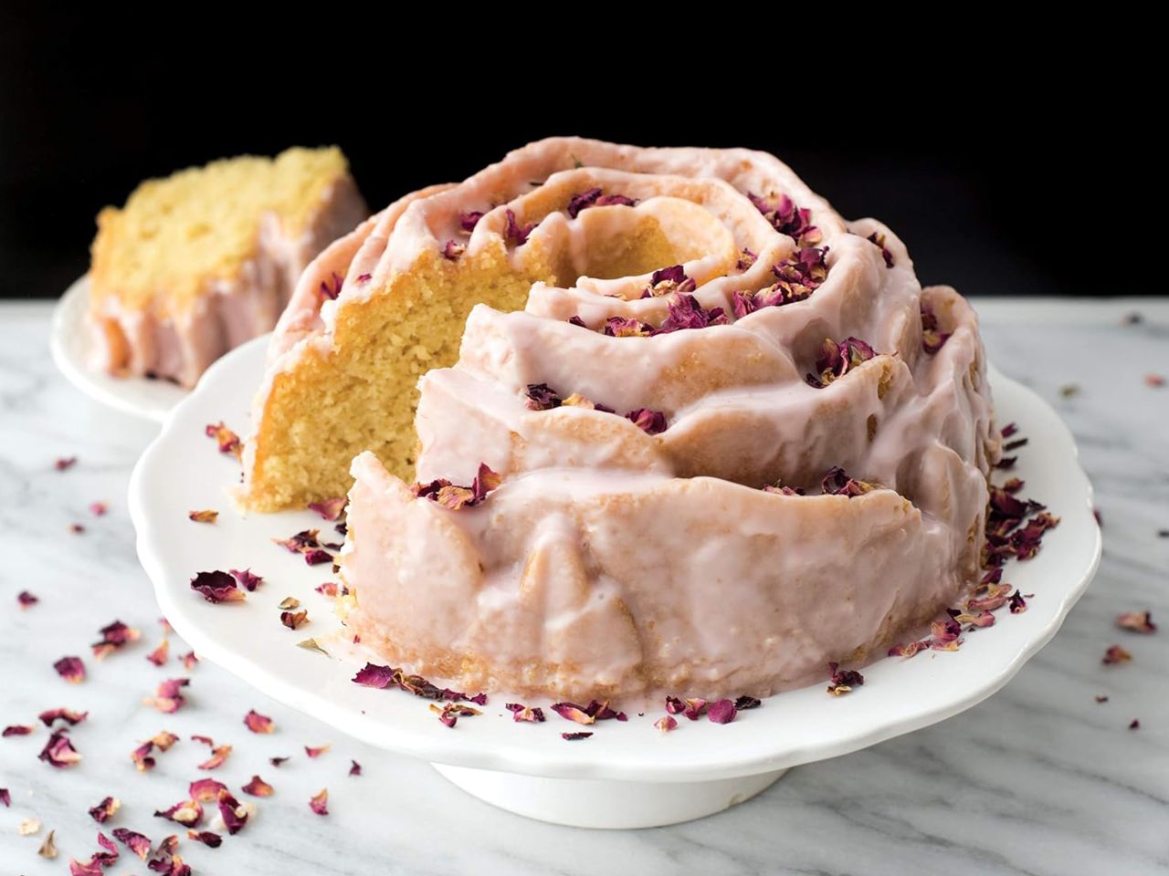 Nordic Ware: Aluguss-Backform Rose Bundt, Antihaft, 2,4 L, 21,5 x 10 cm