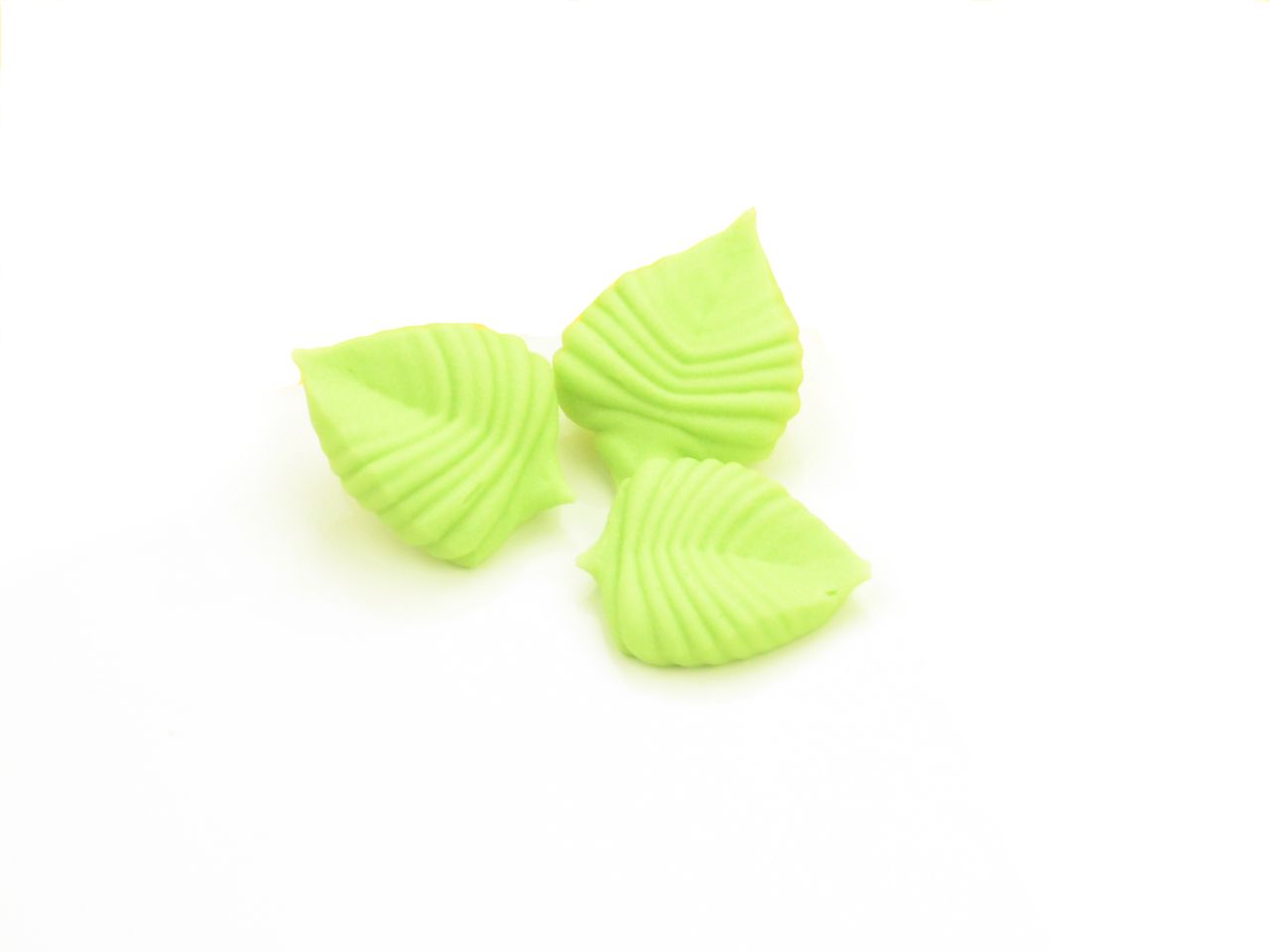 Zuckerdekor Blätter, 23 mm, Hellgrün, 10 Stück
