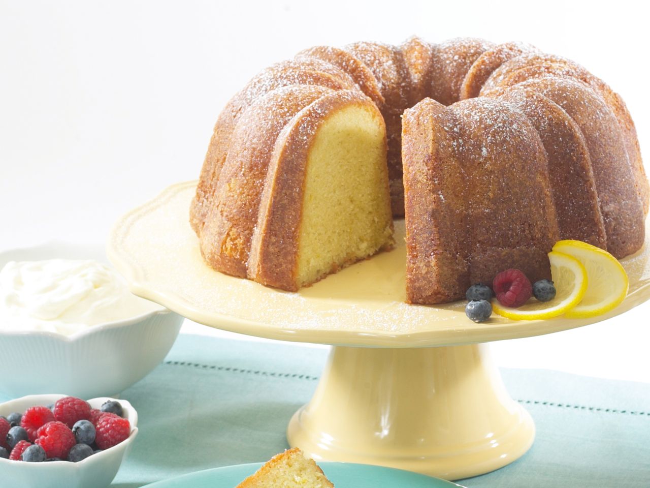 Nordic Ware: Aluguss-Backform Anniversary Bundt Pan, Antihaft, 2,4 bis 3,5 L, 25 x 11 cm