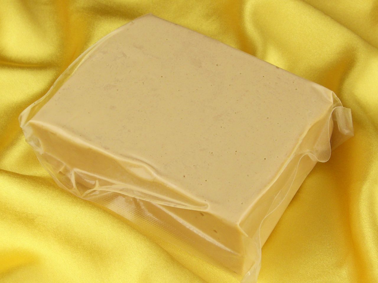 Sahne-Nougat, hell, 250 g