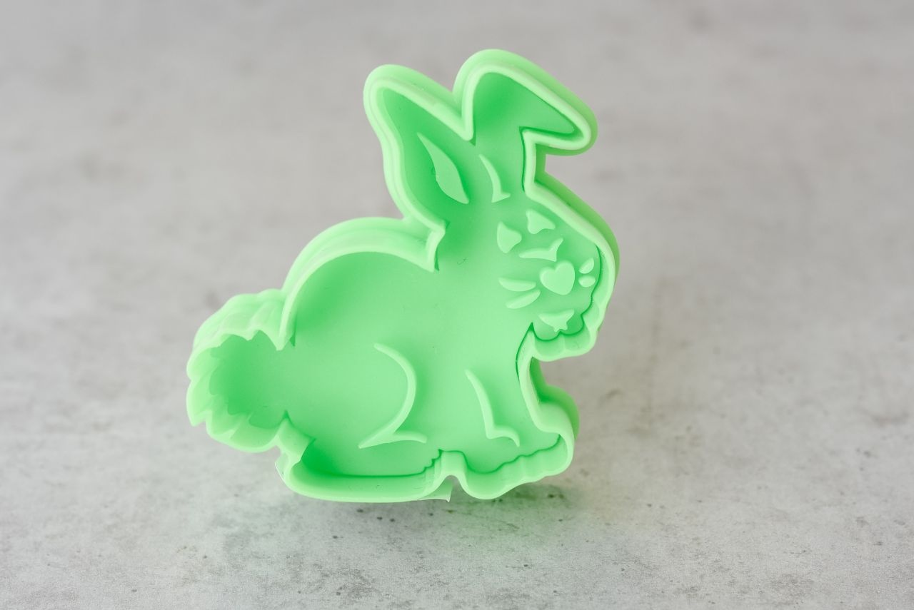 Hase-Ausstecher mit Prägestempel 5,5 cm aus Kunststoff