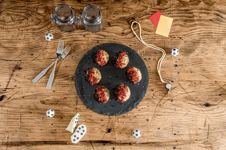 Fußball-Muffin schwarz/rot/gold