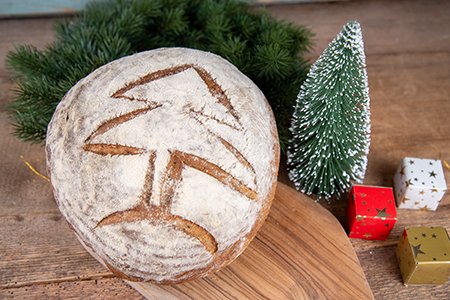 Bread Scoring Tannenbaum