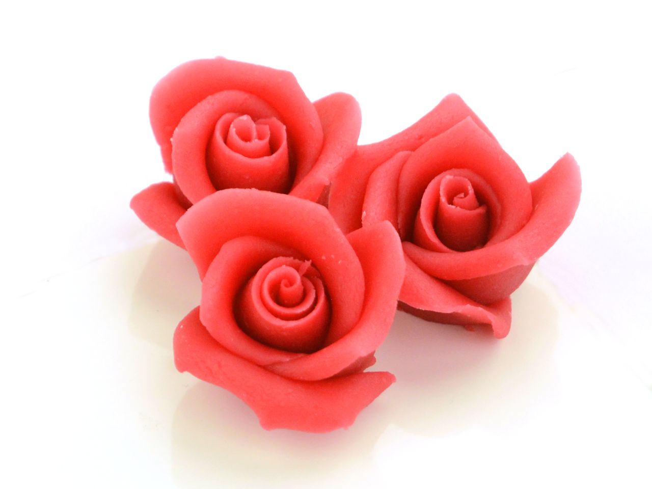 Mittlere Marzipan-Rosen, Rot, 36 Stück, 4 x 2 cm