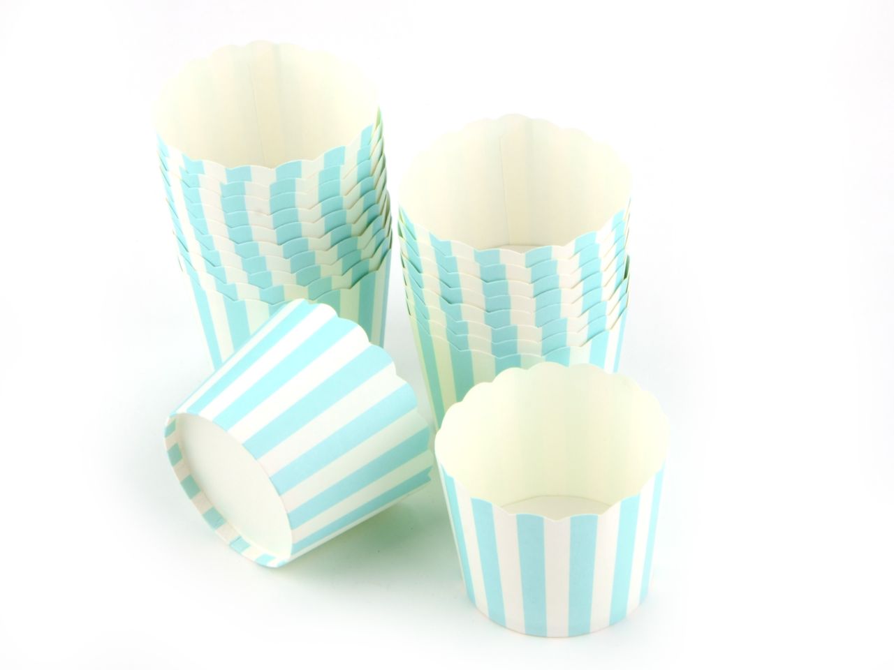Cupcakes-Becher: Blau-weiße Streifen, 20 Stück à 50 x 43 mm